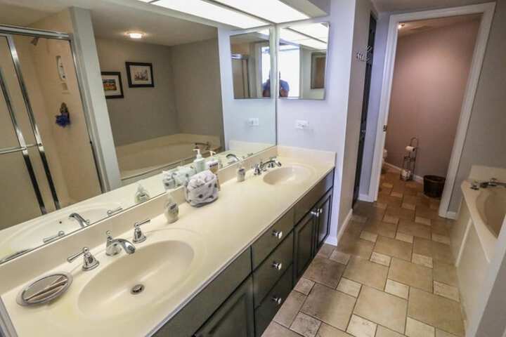 Ocean Harbor 504b - thumb 4