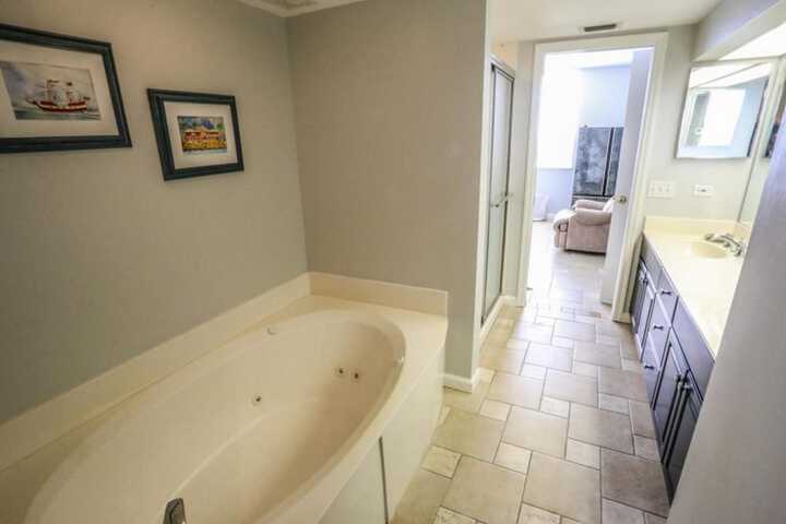 Ocean Harbor 504b - thumb 5