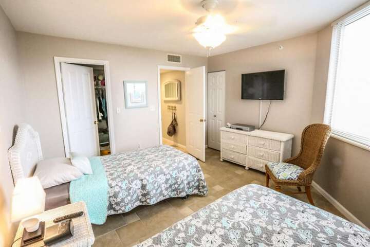 Ocean Harbor 504b - thumb 6