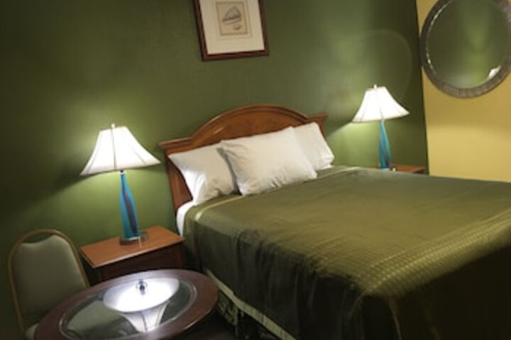 Aristocrat Motel - thumb 0