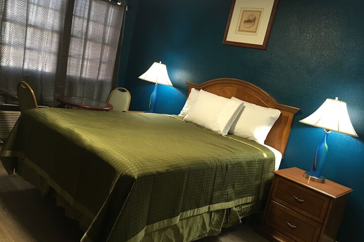 Aristocrat Motel - thumb 5