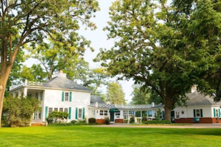 Oak Park Inn - thumb 0