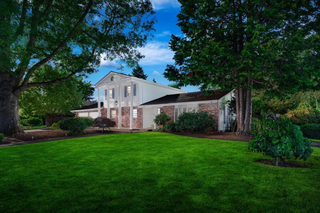 Buckingham Place - thumb 6