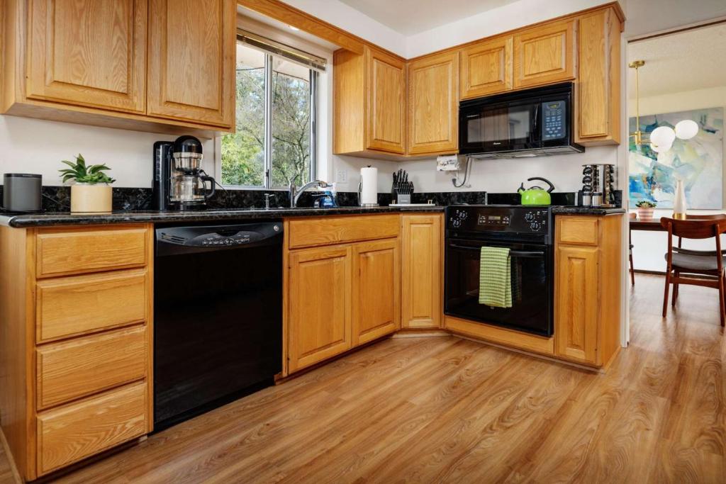 Buckingham Place - thumb 1