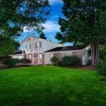 Buckingham Place - thumb 0