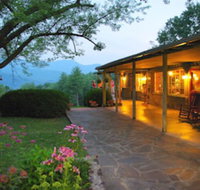 Hemlock Inn - USA Accommodation