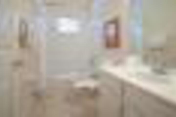 BAHAMA BAY RESORT - thumb 2