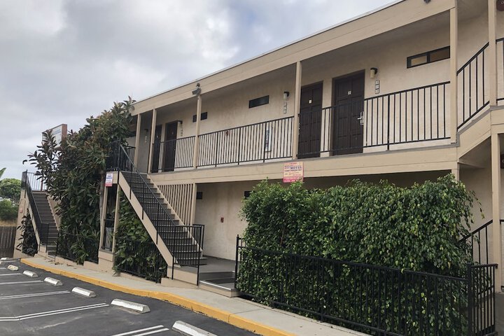Moonlight Beach Motel - thumb 7