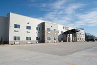 Cobblestone Inn  Suites - Forest City