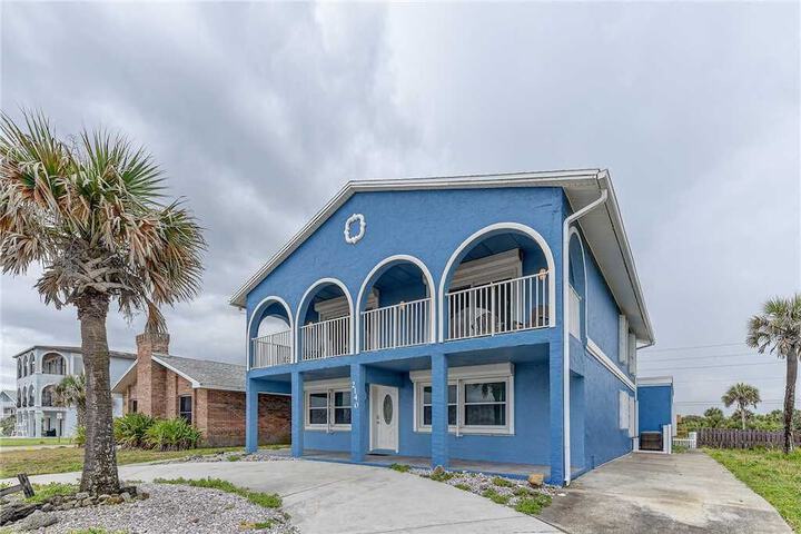 Island Retreat Upper B Ocean Front 2 Bedrooms Sleeps 6 - thumb 2