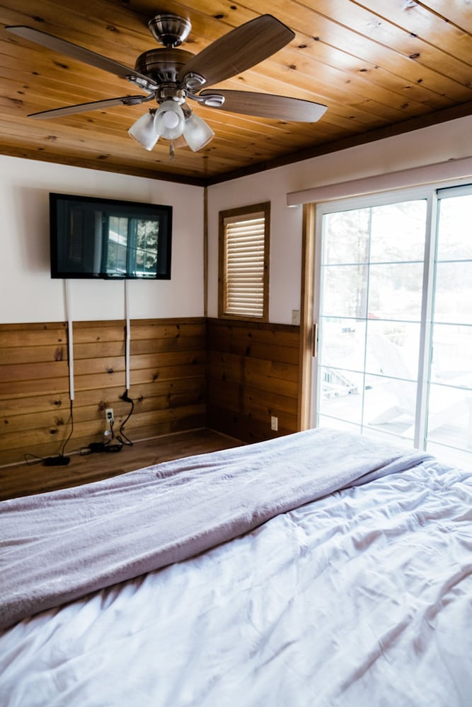 Lakeside Manor - thumb 1