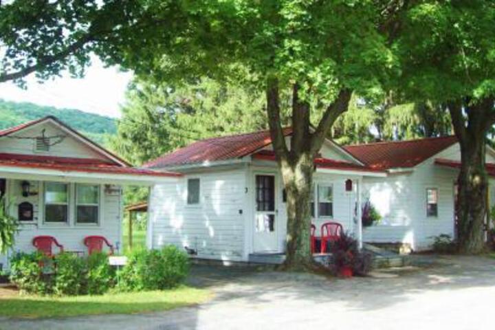 Country Vacation Cottages - thumb 4