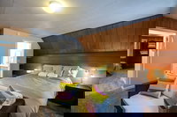 Snowline Cabin 49 - A Newly Remodeled Cabin Perfect for Your Family Retreat