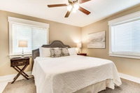 Private Pool Beautiful Interior Finishes Inquire for Fall Break Specials