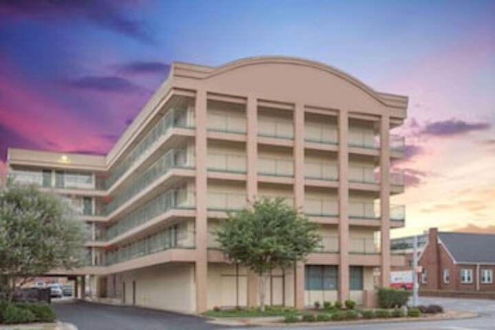 Great American Hotel - thumb 0