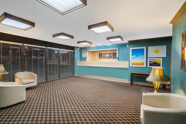 Great American Hotel - thumb 1