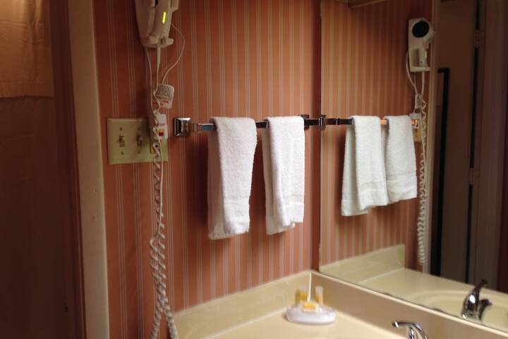 Great American Hotel - thumb 3