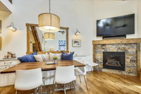 Villas Mountain Retreat 35