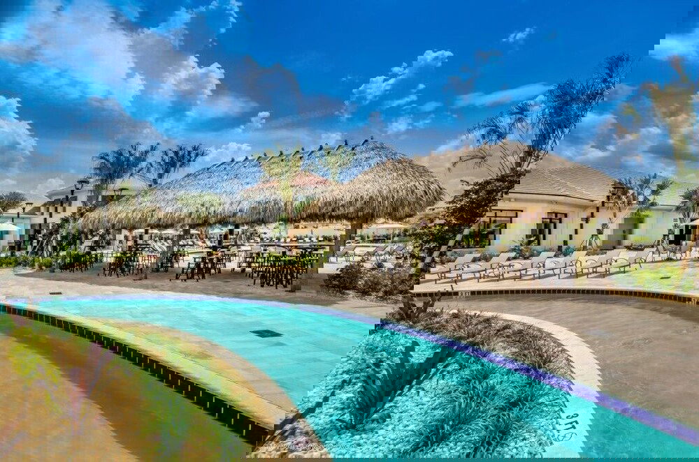 4721 Unit208 Amazing Story Lake Brand New Condo - thumb 3