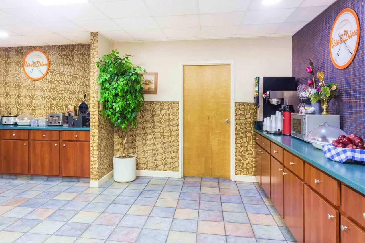 Howard Johnson By Wyndham Savannah GA - thumb 23