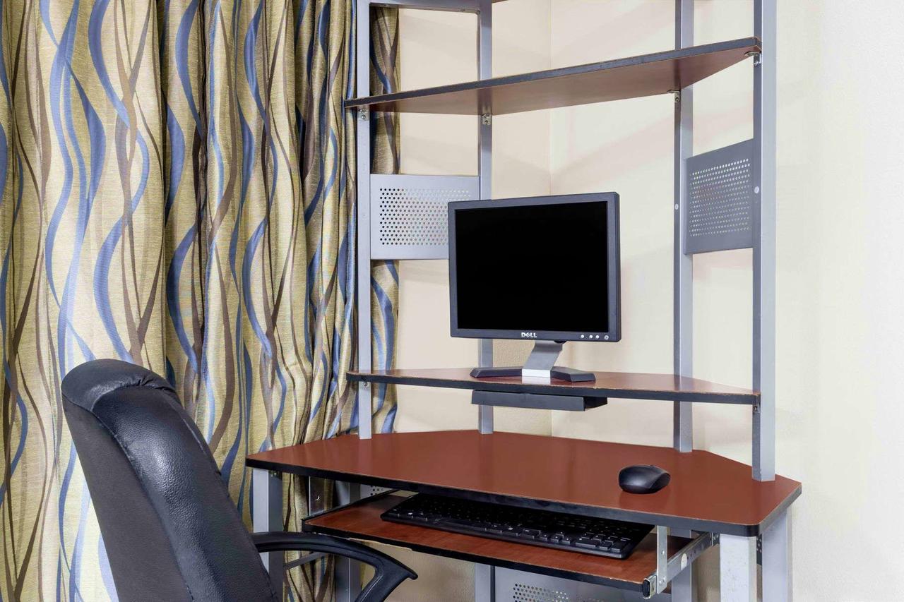 Howard Johnson By Wyndham Savannah GA - thumb 4