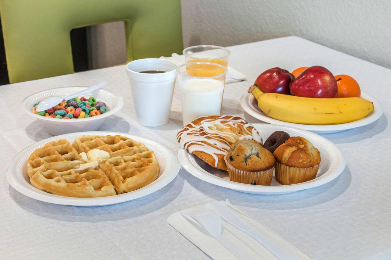 Rodeway Inn Savannah I-95 - thumb 0