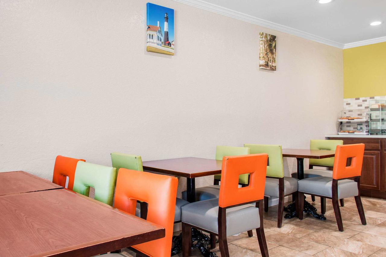 Rodeway Inn Savannah I-95 - thumb 20