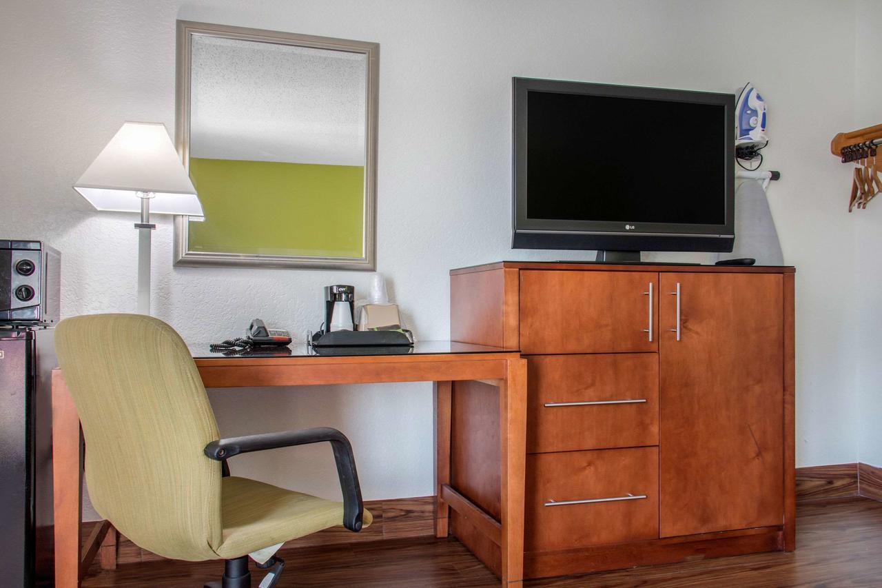 Rodeway Inn Savannah I-95 - thumb 24