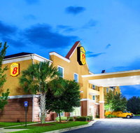 Super 8 by Wyndham Savannah - Tourism Bookings