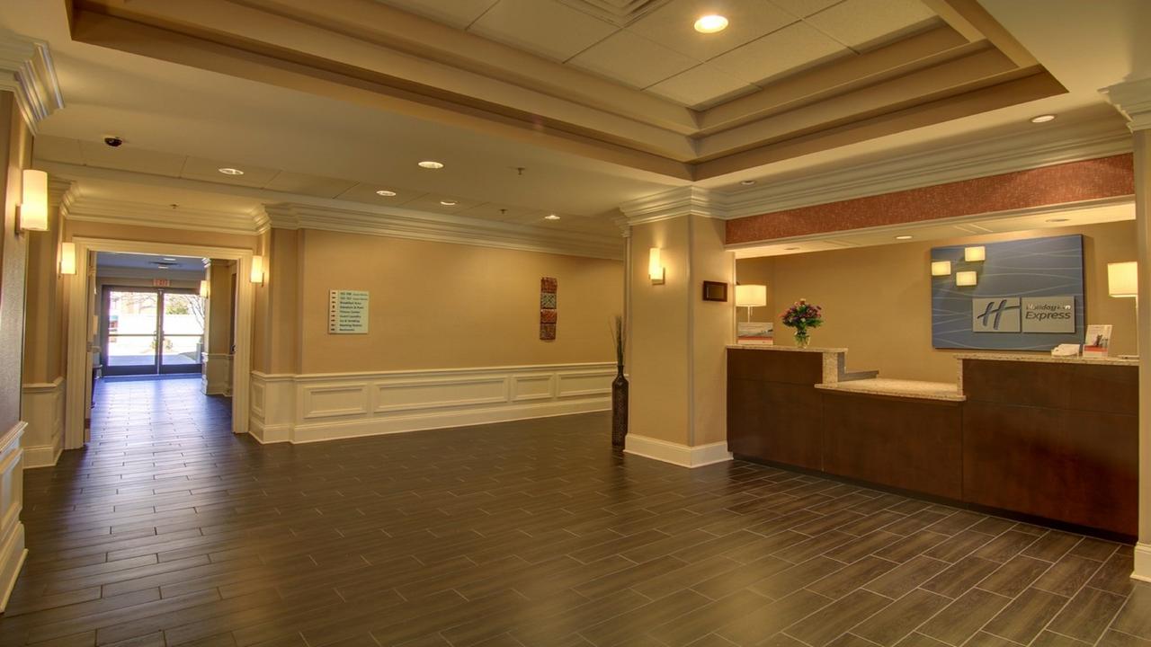 Holiday Inn Express & Suites Alpharetta - thumb 6