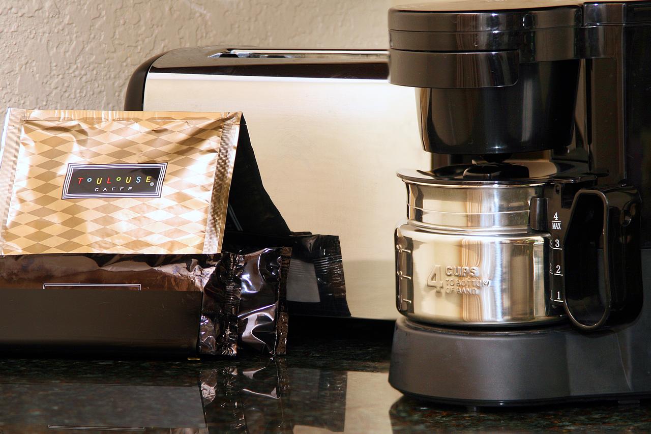 Regency Suites Hotel Midtown - thumb 19