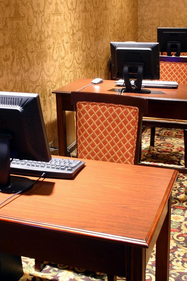 Regency Suites Hotel Midtown - thumb 10