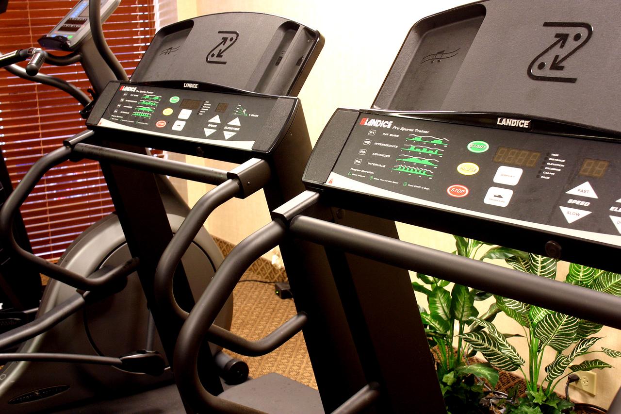 Regency Suites Hotel Midtown - thumb 23