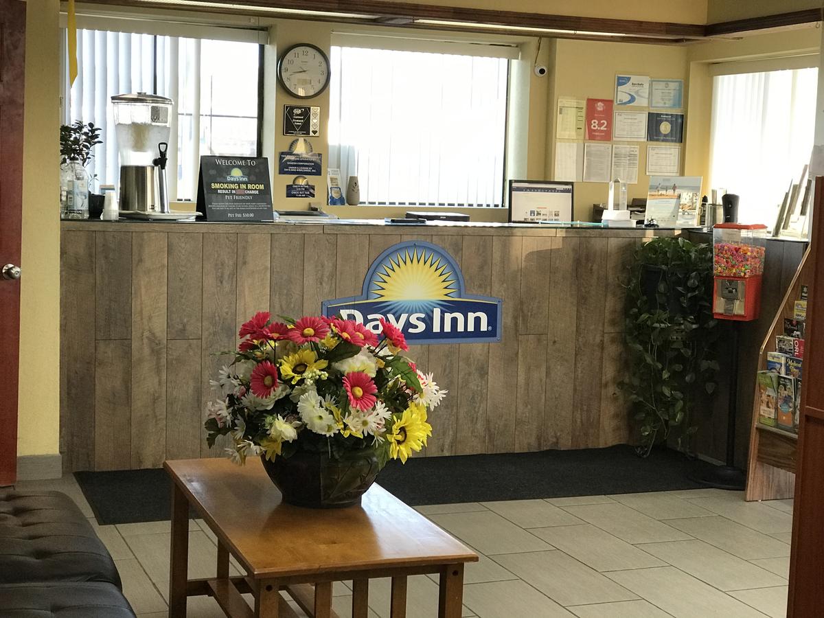 Days Inn By Wyndham Byron - thumb 2