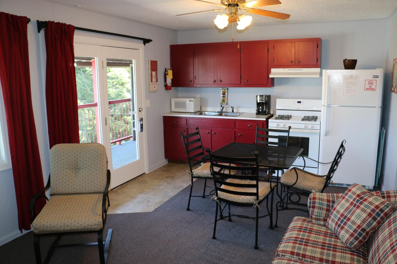 Boundary Waters Resort & Marina - thumb 42