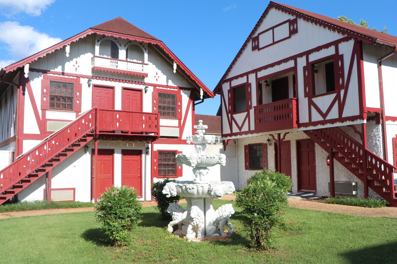 Alpine Village Inn - thumb 12