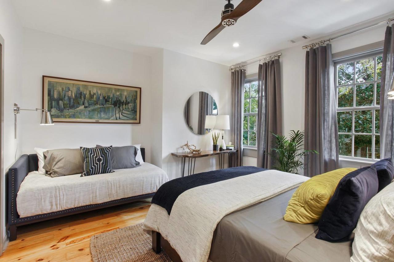 Stayloom's Stunning Designer Home | Near River St - thumb 8