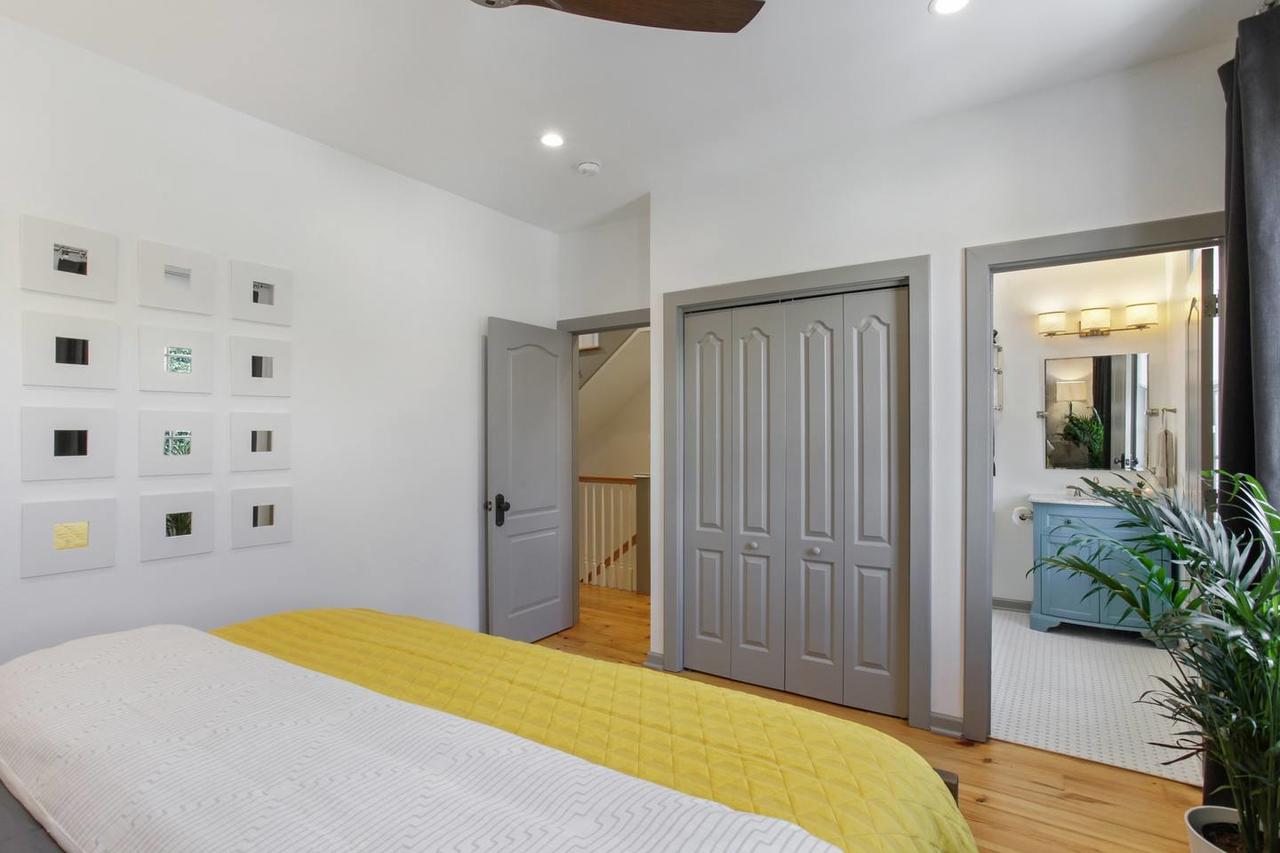 Stayloom's Stunning Designer Home | Near River St - thumb 15