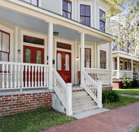 317 E Anderson Street - Tourism Bookings