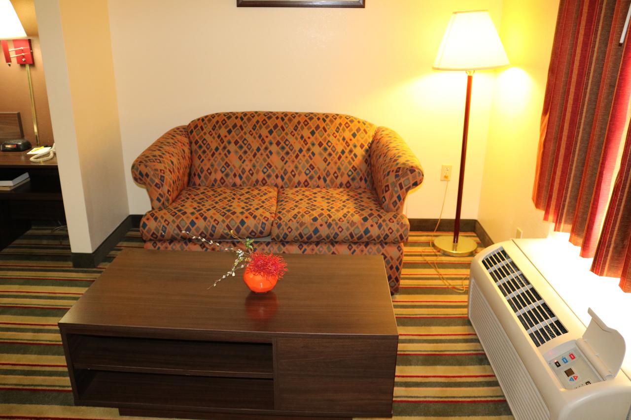 Super 8 By Wyndham Dublin - thumb 38