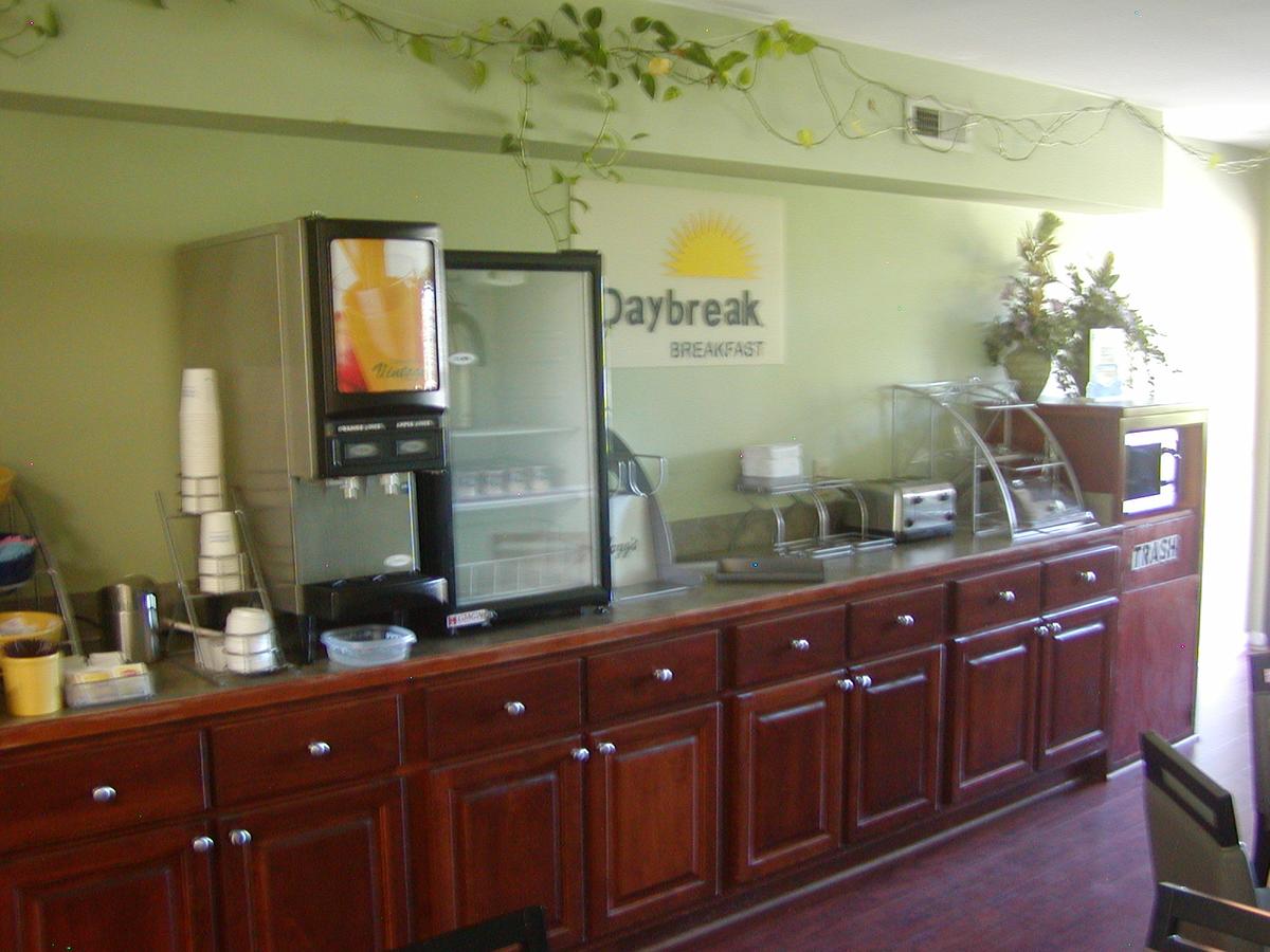 Days Inn By Wyndham Marietta White Water - thumb 1