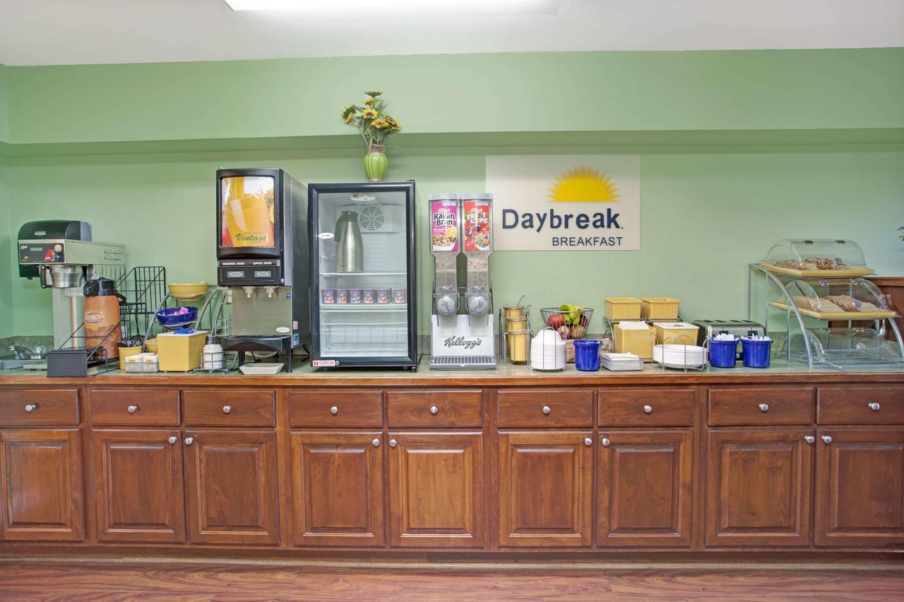 Days Inn By Wyndham Marietta White Water - thumb 27