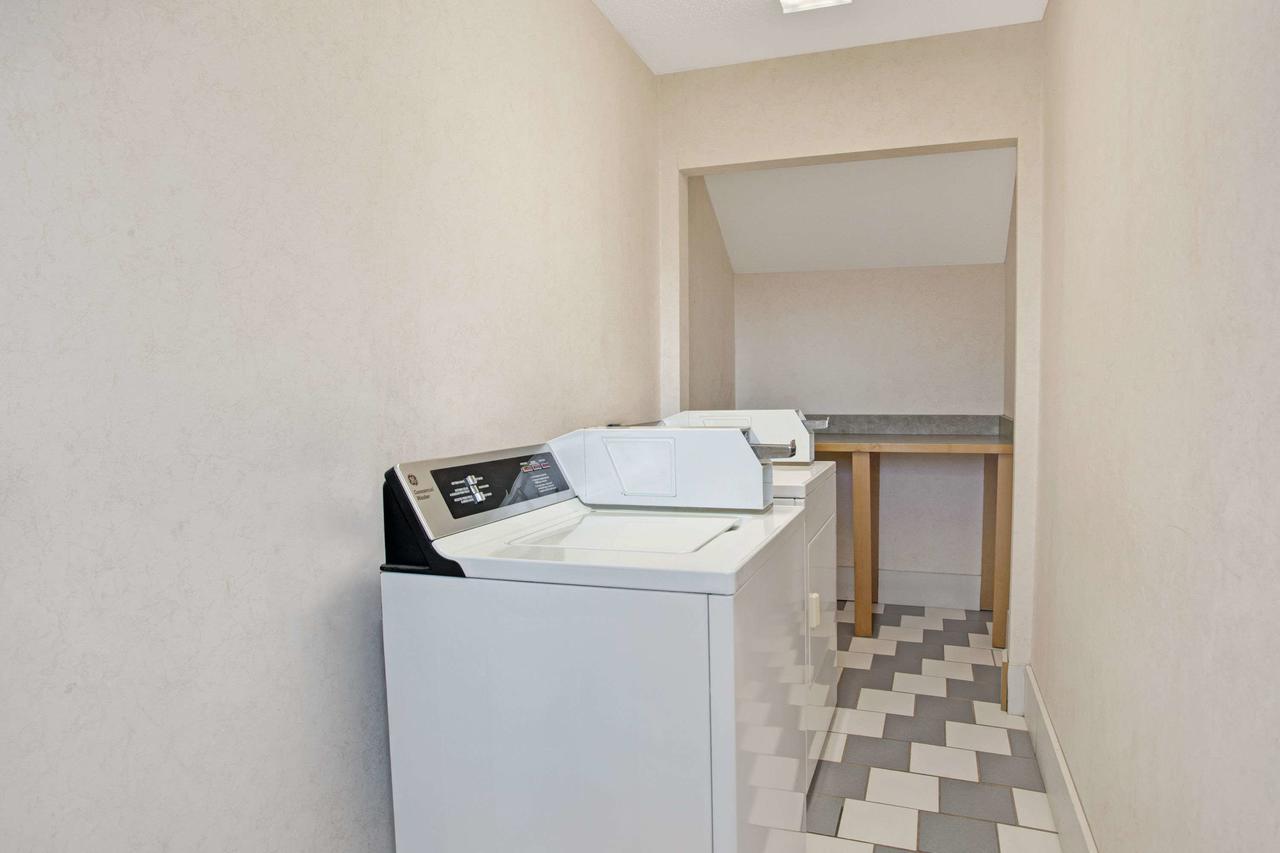 Days Inn By Wyndham Marietta White Water - thumb 21