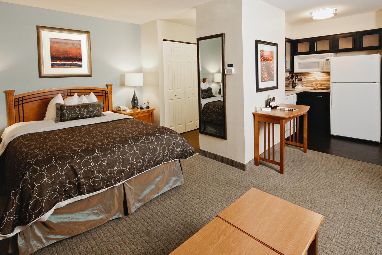 Staybridge Suites Alpharetta-North Point - thumb 9
