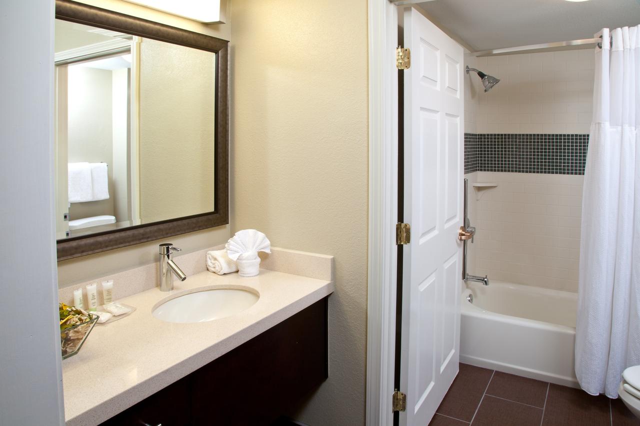 Staybridge Suites Alpharetta-North Point - thumb 17