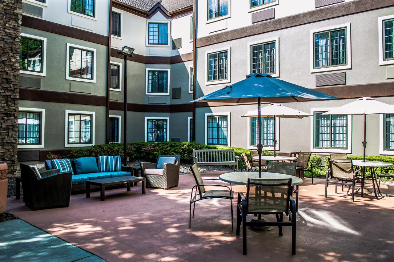 Staybridge Suites Alpharetta-North Point - thumb 30