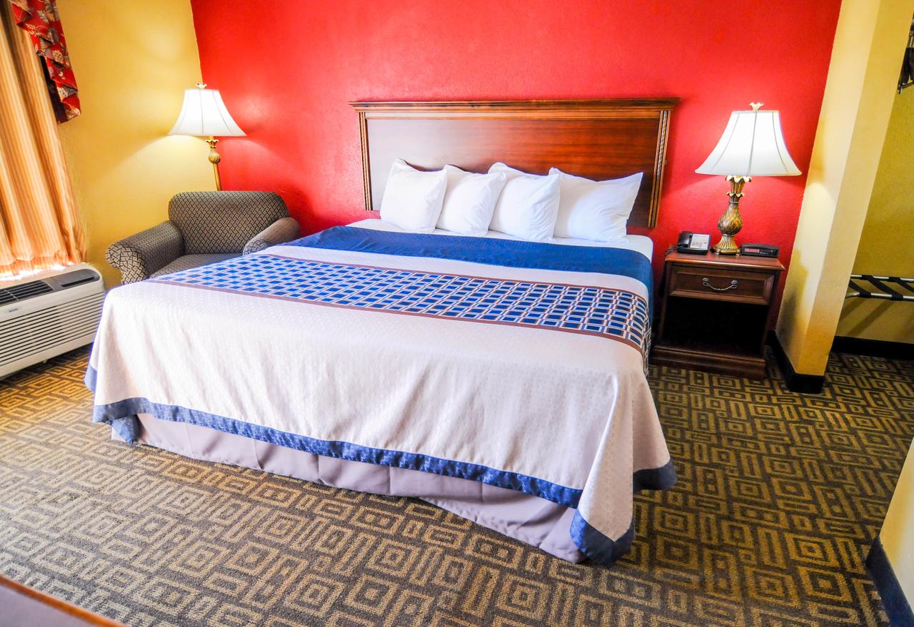 Heritage Inn - thumb 18