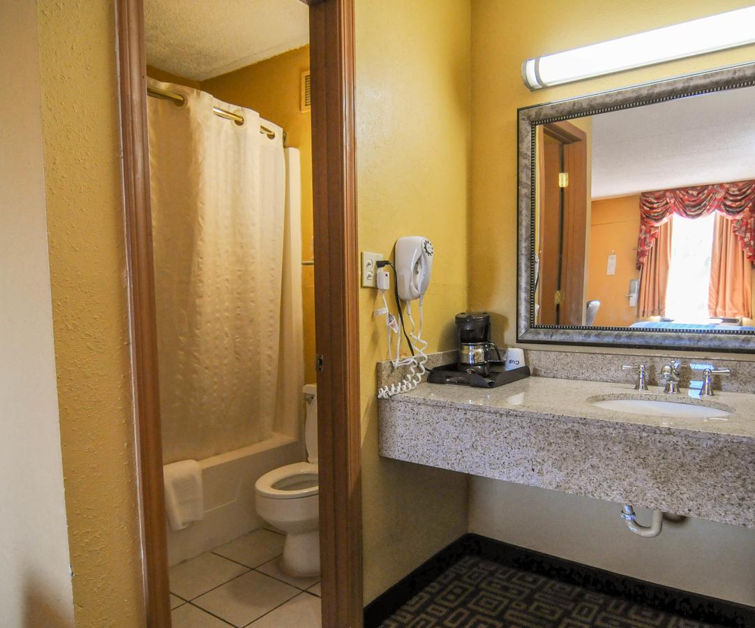 Heritage Inn - thumb 10