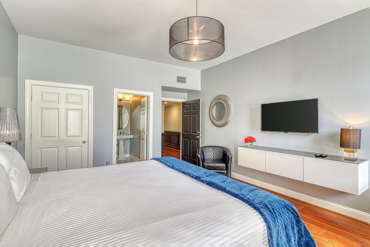 Savannah Lez Frederick - thumb 30