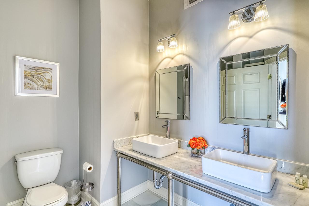 Savannah Lez Frederick - thumb 16